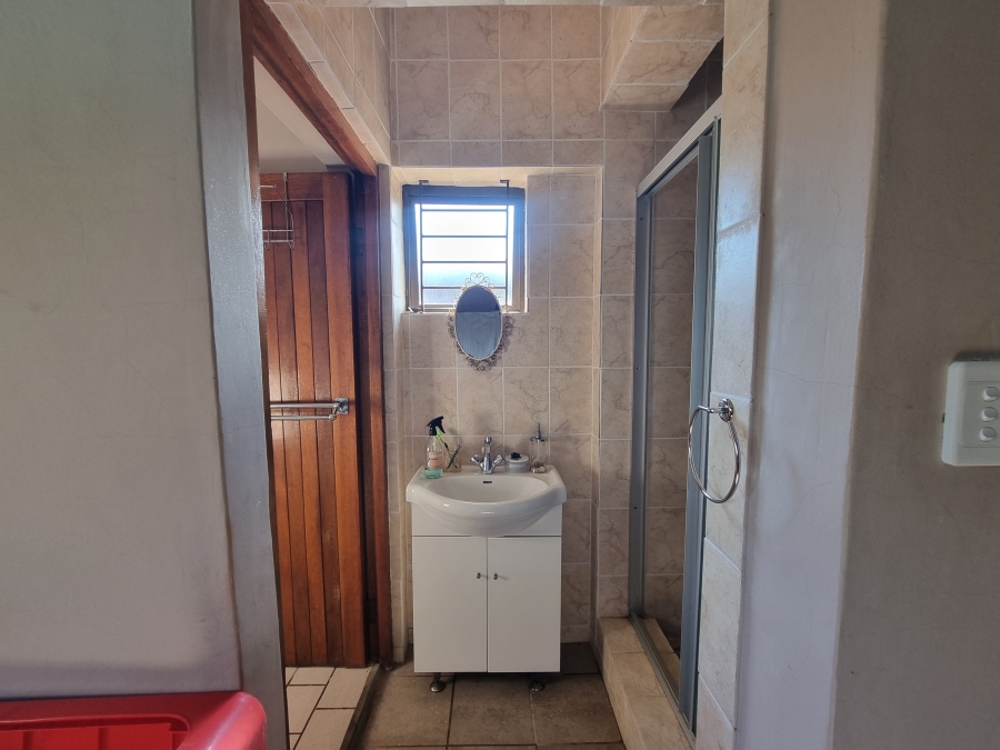 5 Bedroom Property for Sale in Dana Bay Western Cape
